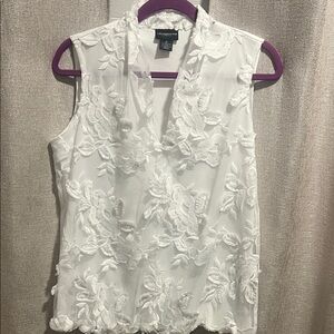 Liz Claiborne White Floral Sleeveless Blouse